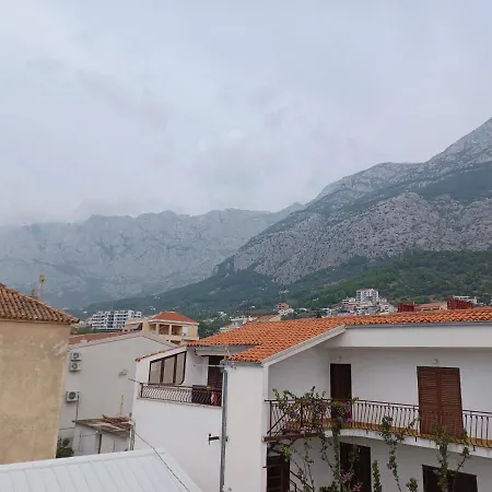 Holiday home Altea Holidey With Jacuzzi And Free Parking Makarska